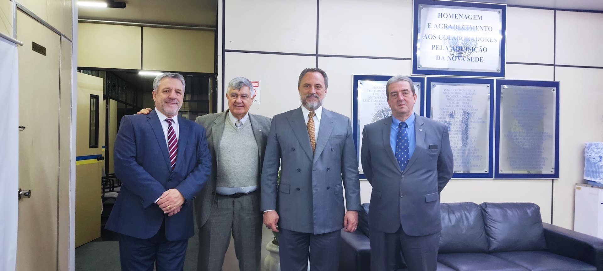 Lançamento do livro “DA INDUSTRIALIZAÇÃO MILITAR À MOBILIZAÇÃO NACIONAL” de Cel. Antonio Celente Videira, Presidente Nacional ADESG